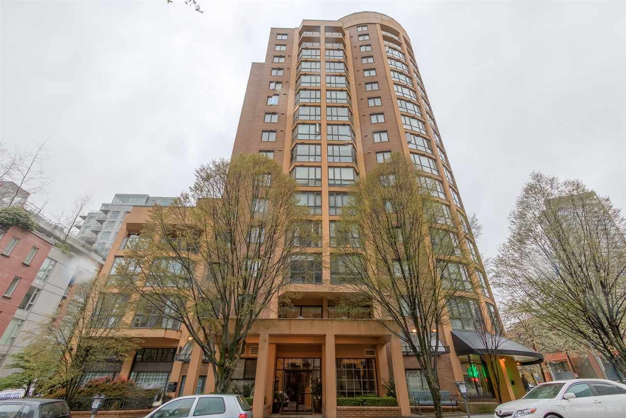 Main Photo: 204 488 HELMCKEN Street in Vancouver: Yaletown Condo for sale in "ROBINSON TOWER" (Vancouver West)  : MLS®# R2058966