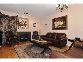 Photo 2: 3142 FROMME Road in North Vancouver: Lynn Valley Condo for sale : MLS®# V870906