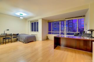Photo 2: 507 1949 BEACH Avenue in Vancouver: West End VW Condo for sale in "BEACH TOWN HOUSE APARTMENTS" (Vancouver West)  : MLS®# R2217815