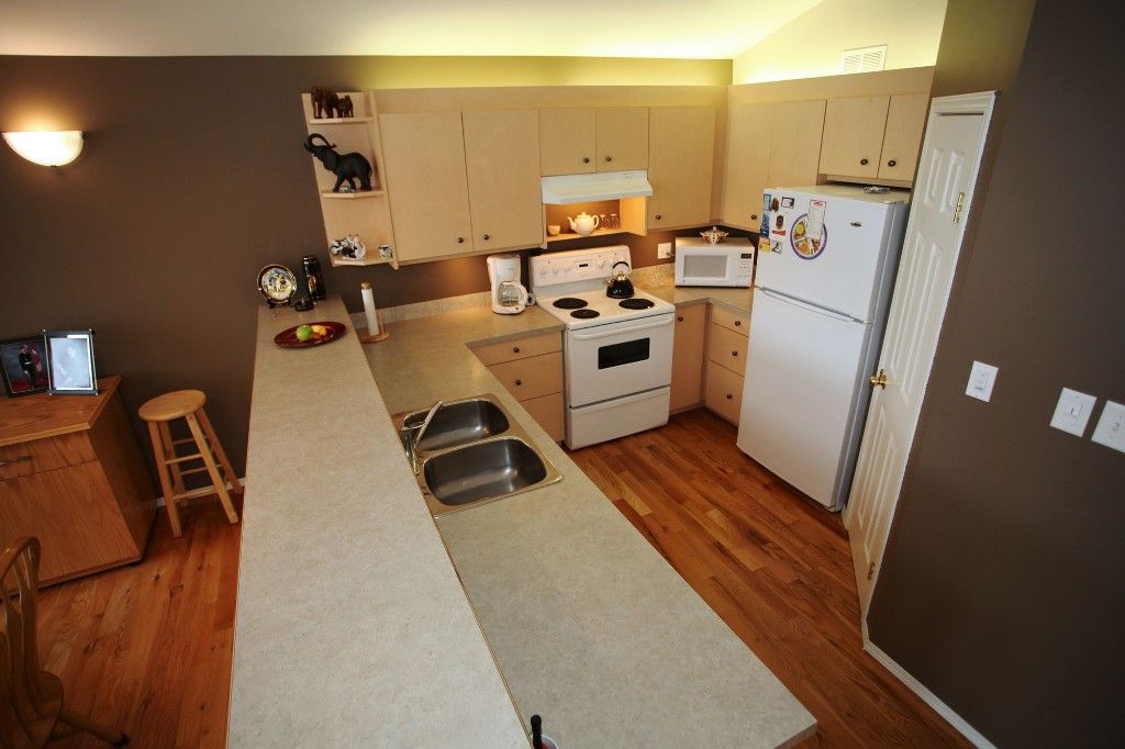 Photo 15: Photos: 48 Dundurn Place in Winnipeg: Single Family Detached for sale : MLS®# 1305260