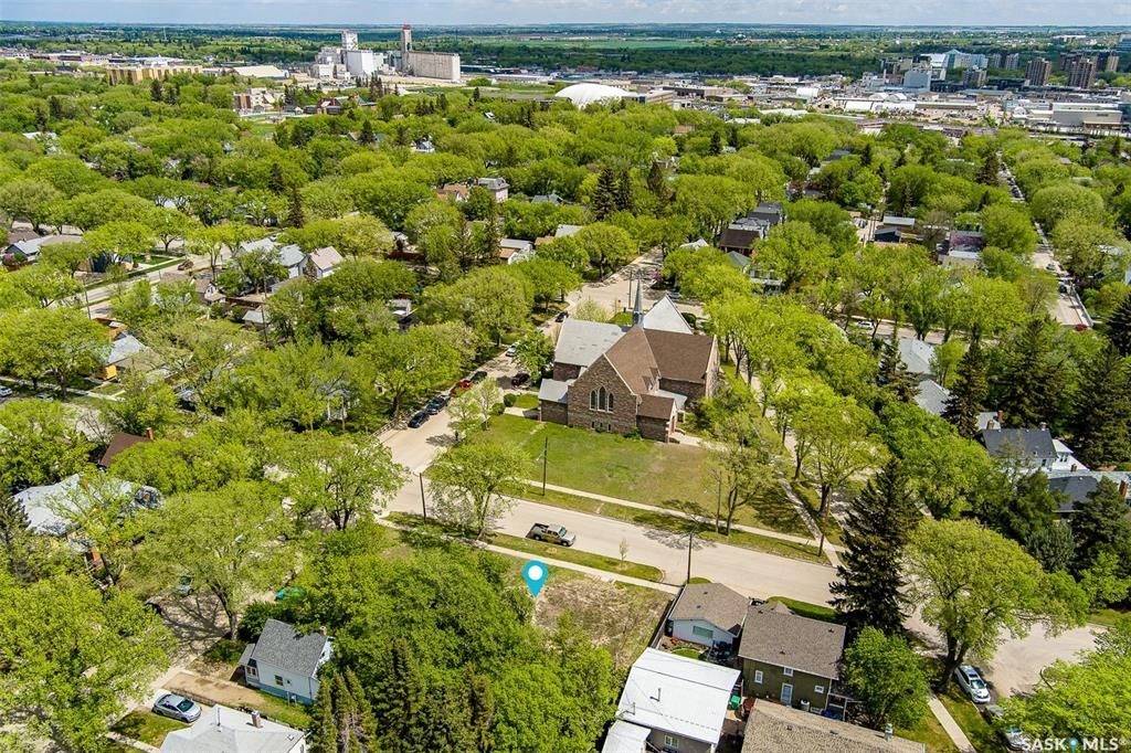 Main Photo: 607 A F Avenue North in Saskatoon: Caswell Hill Lot/Land for sale : MLS®# SK904818