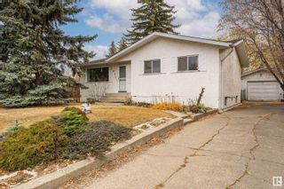 Photo 2: 8407 171 Street in Edmonton: Zone 20 House for sale : MLS®# E4319202