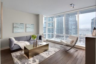 Photo 4: 1806 638 BEACH Crescent in Vancouver: Yaletown Condo for sale in "ICON" (Vancouver West)  : MLS®# R2642420