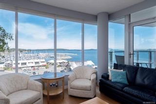 Photo 2: 502 9809 Seaport Pl in Sidney: Si Sidney North-East Condo for sale : MLS®# 883312