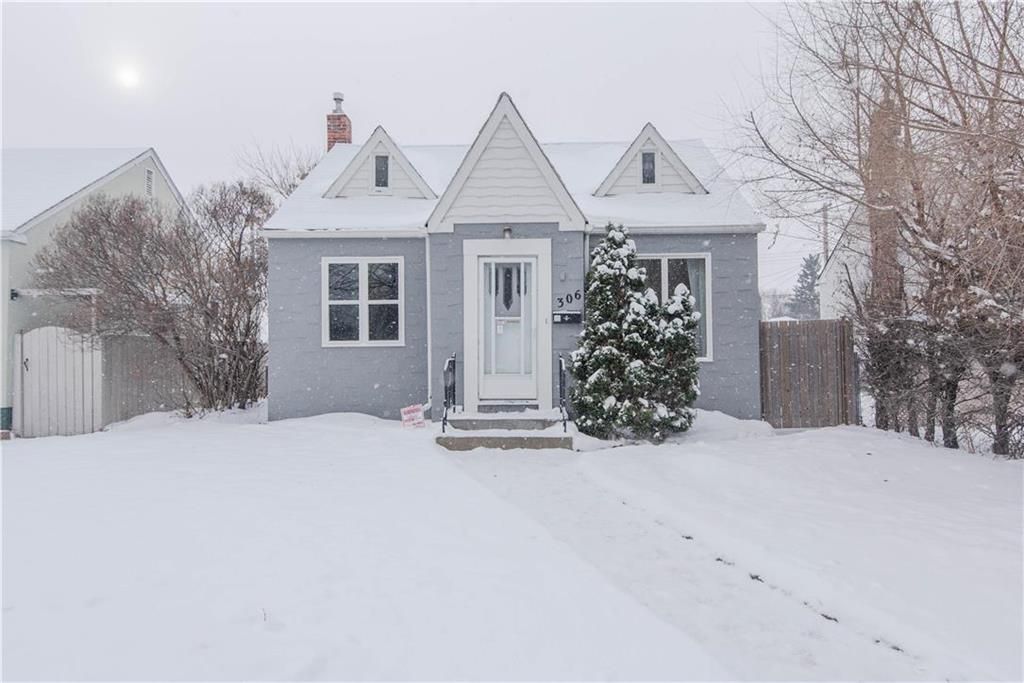 Main Photo: 306 Winterton Avenue in Winnipeg: East Kildonan Residential for sale (3A)  : MLS®# 202227091