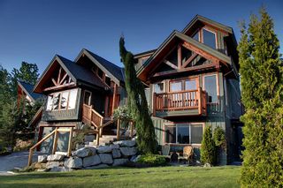 Photo 1: 1037 GLACIER VIEW Drive in Squamish: Garibaldi Highlands House for sale in "Garibaldi Highlands" : MLS®# R2155934