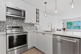 Photo 3: 204 863 W 16TH Avenue in Vancouver: Fairview VW Condo for sale in "Berkley Court" (Vancouver West)  : MLS®# R2813095
