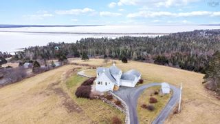 Photo 1: 101 Razilly Lane in Crescent Beach: 405-Lunenburg County Residential for sale (South Shore)  : MLS®# 202300111