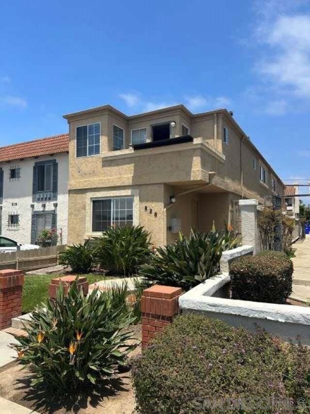 Main Photo: PACIFIC BEACH Property for sale: 828 Missouri Street in San Diego