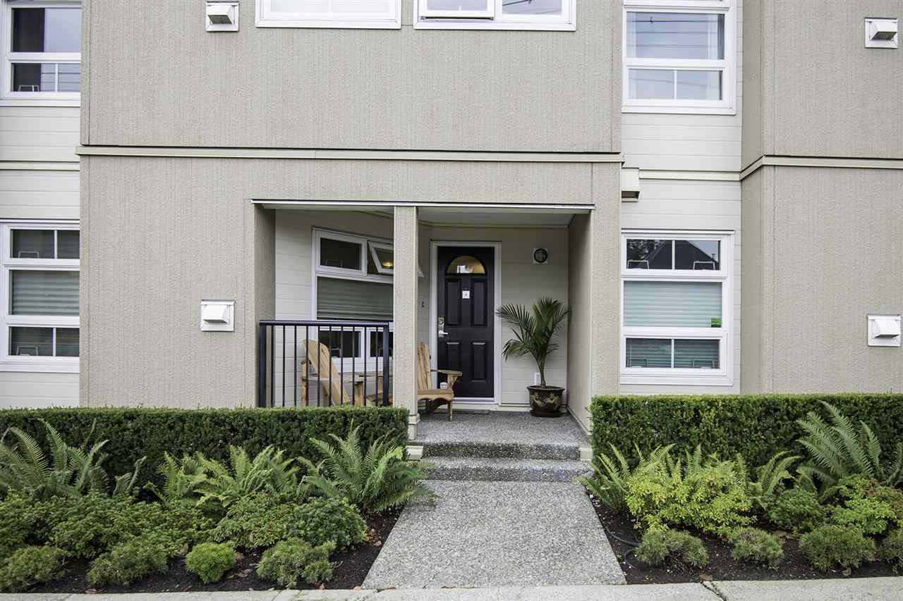 Main Photo: 4 1350 W 6TH Avenue in Vancouver: Fairview VW Townhouse for sale in "PEPPER RIDGE" (Vancouver West)  : MLS®# R2012322