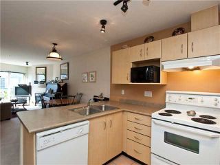 Photo 2: # 228 332 LONSDALE AV in North Vancouver: Lower Lonsdale Condo for sale in "Calypso" : MLS®# V860159