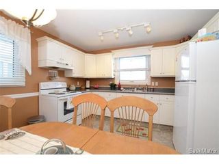 Photo 8: 1056 HOWSON Street in Regina: Mount Royal Single Family Dwelling for sale (Regina Area 02)  : MLS®# 486390