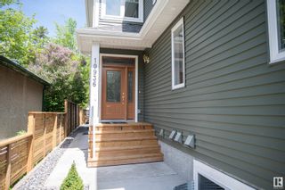 Photo 3: 10934 72 Avenue in Edmonton: Zone 15 Duplex Front and Back for sale : MLS®# E4302899