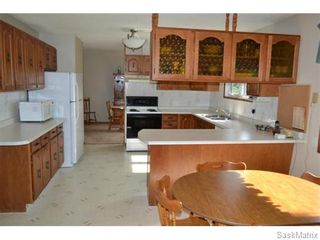 Photo 2: 707 Tobin Terrace in Saskatoon: Lawson Heights Single Family Dwelling for sale (Saskatoon Area 03)  : MLS®# 543284