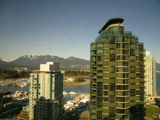 Photo 3: 1303 1333 W GEORGIA ST in Vancouver: Coal Harbour Condo for sale in "QUBE" (Vancouver West)  : MLS®# V582161