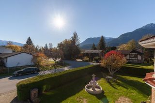 Photo 21: 1370 OAK Place in Squamish: Brackendale House for sale in "BRACKENDALE" : MLS®# R2630760