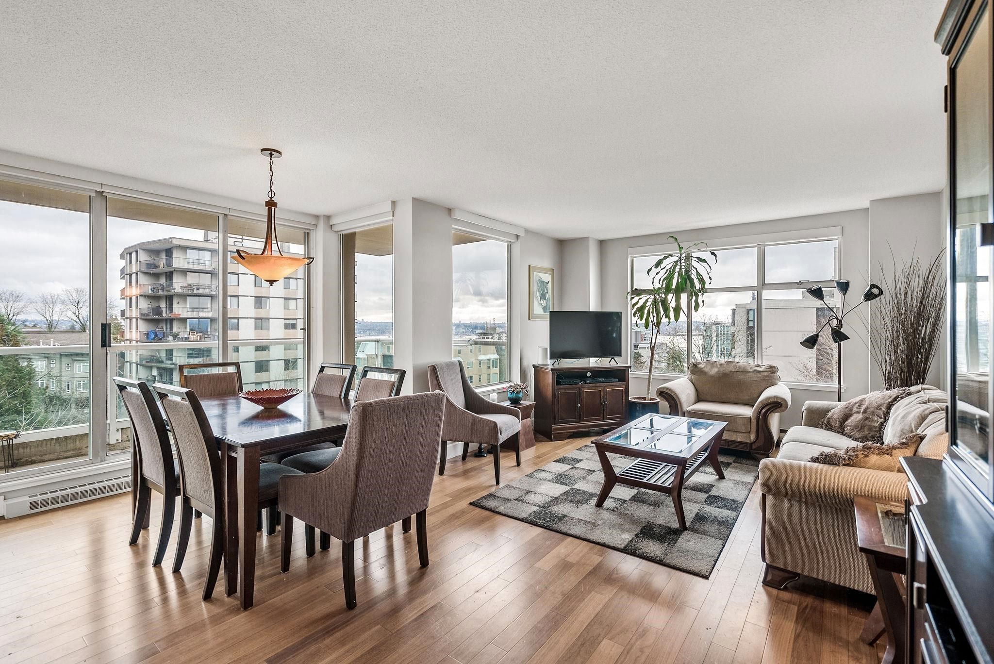 Main Photo: 603 567 LONSDALE Avenue in North Vancouver: Lower Lonsdale Condo for sale in "The Camellia" : MLS®# R2749399