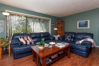 Photo 6: 12 639 Kildew Rd in Colwood: Co Hatley Park Row/Townhouse for sale : MLS®# 852344