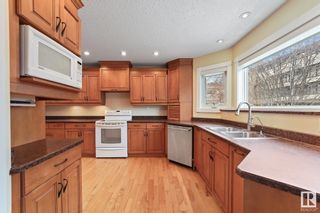 Photo 11: 11504 75 Avenue in Edmonton: Zone 15 House for sale : MLS®# E4379205