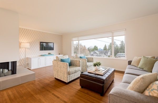 Photo 5: Photos: 1535 RENA Crescent in West Vancouver: Ambleside House for sale in "AMBLESIDE ESTATES" : MLS®# R2025467