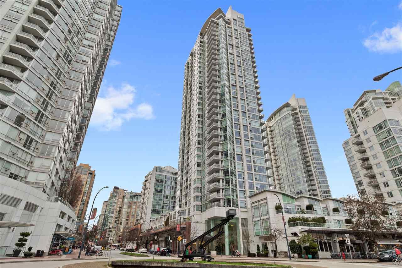 Main Photo: 3002 1199 MARINASIDE Crescent in Vancouver: Yaletown Condo for sale (Vancouver West)  : MLS®# R2329251