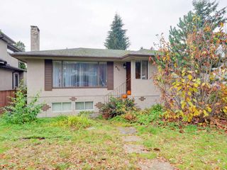 Photo 3: 915 E 14TH Street in North Vancouver: Boulevard House for sale : MLS®# R2131992