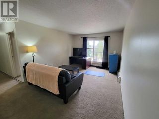 Photo 2: 2 Bedroom Condo on 3rd Floor of Mountain Vista Building A