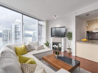 Photo 6: 1705 1211 MELVILLE Street in Vancouver: Coal Harbour Condo for sale in "THE RITZ" (Vancouver West)  : MLS®# R2173539