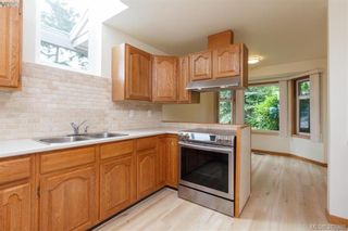 Photo 6: 109 2829 Arbutus Rd in VICTORIA: SE Ten Mile Point Row/Townhouse for sale (Saanich East)  : MLS®# 761973