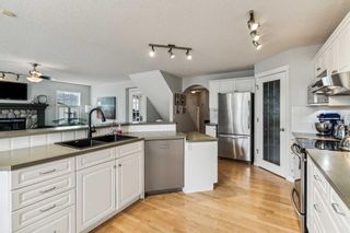 Photo 8: 39 Somerset Manor SW in Calgary: Somerset Detached for sale : MLS®# A2131110