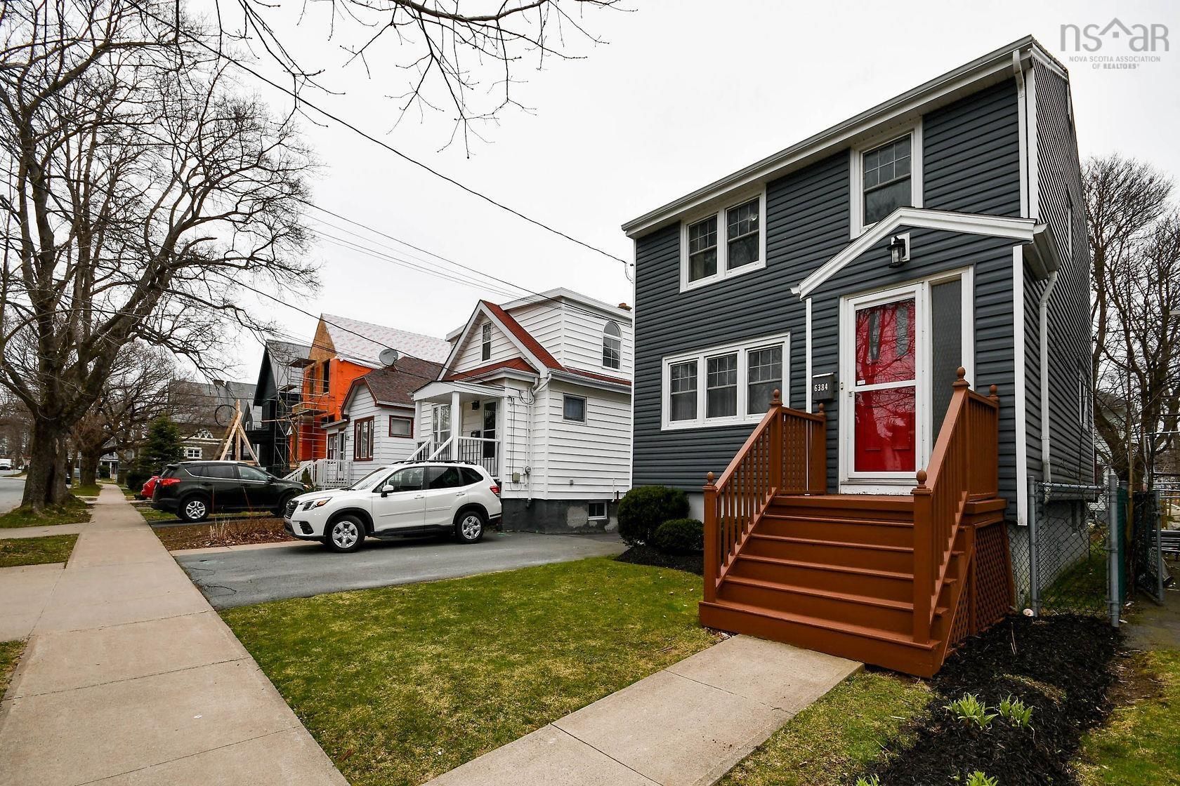 Main Photo: 6384 Seaforth Street in Halifax: 4-Halifax West Residential for sale (Halifax-Dartmouth)  : MLS®# 202207387