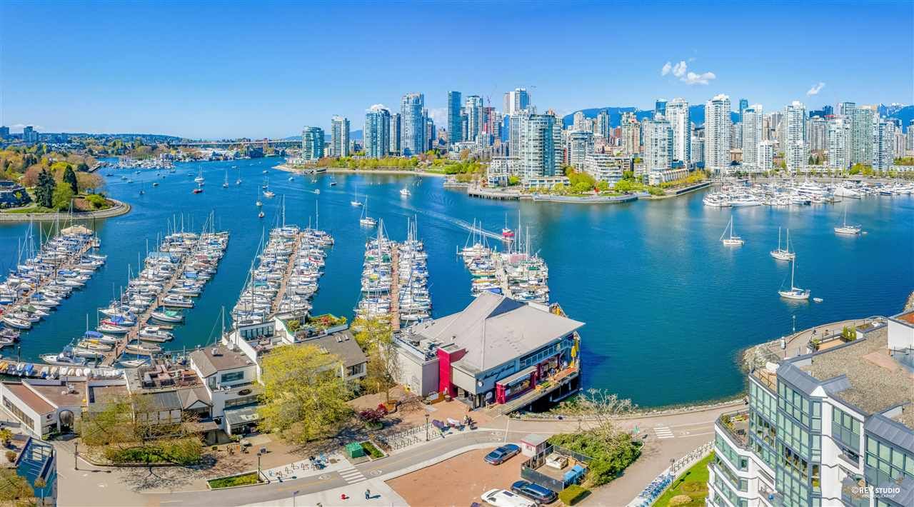 Main Photo: 201 609 STAMP'S Landing in Vancouver: False Creek Townhouse for sale in "Stamp's Landing" (Vancouver West)  : MLS®# R2571951