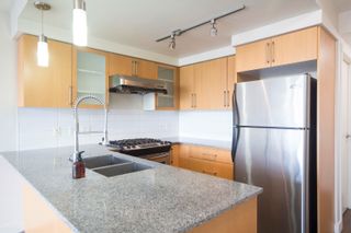 Photo 2: 1602 8068 WESTMINSTER Highway in Richmond: Brighouse Condo for sale : MLS®# R2761646