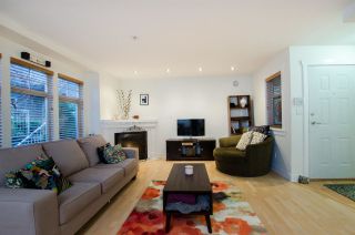 Photo 3: 1672 GRANT Street in Vancouver: Grandview Woodland Townhouse for sale (Vancouver East)  : MLS®# R2430488