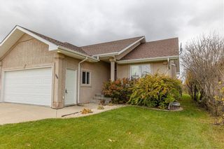 Photo 1: 114 HARMONY Lane in Steinbach: R16 Residential for sale : MLS®# 202224698