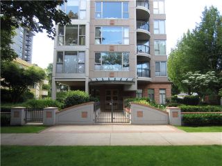 Photo 10: 100 1788 W 13TH Avenue in Vancouver: Fairview VW Condo for sale in "MAGNOLIA" (Vancouver West)  : MLS®# V985193