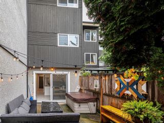 Photo 12: 3 30 Montreal St in Victoria: Vi James Bay Row/Townhouse for sale : MLS®# 888549