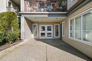 Photo 2: 113 5765 GLOVER Road in Langley: Langley City Condo for sale in "COLLEGE COURT" : MLS®# R2661071