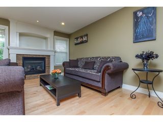 Photo 7: 32792 HOOD AVENUE in Mission: Mission BC House for sale : MLS®# R2119405