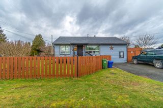 Photo 1: 45561 LEWIS Avenue in Chilliwack: Chilliwack N Yale-Well House for sale : MLS®# R2648334