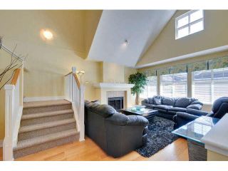 Photo 3: 8 15450 ROSEMARY HEIGHTS Crescent: White Rock Townhouse for sale in "CARRINGTON" (South Surrey White Rock)  : MLS®# F1451346