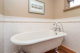 Photo 18: 939 Cowichan St in Victoria: Vi Fairfield East House for sale : MLS®# 921489