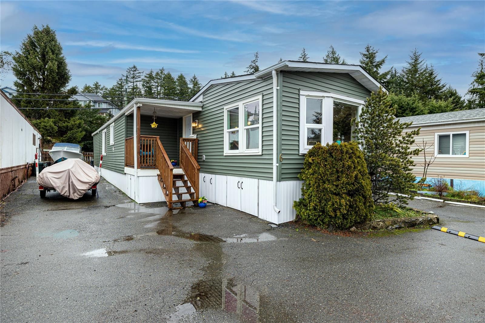 Welcome to number 6 2847 Sooke Lake Rd. Family, pet and rental friendly. New Roof, New siding and skirting.