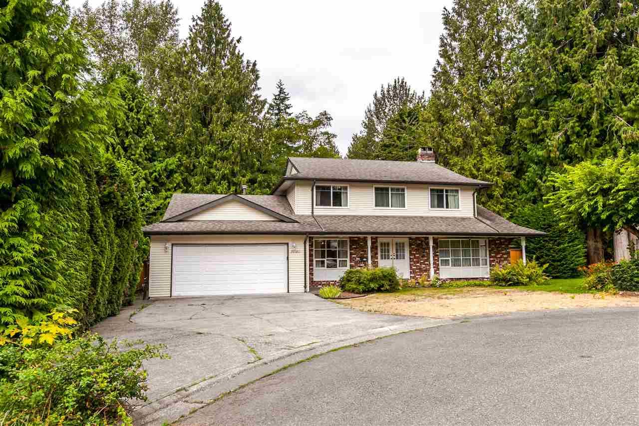 Main Photo: 20140 37 Avenue in Langley: Brookswood Langley House for sale in "Brookswood" : MLS®# R2197603