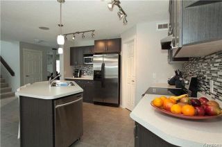 Photo 6: 90 Buckley Trow Bay in Winnipeg: River Park South Residential for sale (2F)  : MLS®# 1800955