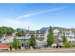Photo 8: 403 3920 HASTINGS Street in Burnaby: Vancouver Heights Condo for sale in "INGLETON PLACE" (Burnaby North)  : MLS®# R2722059