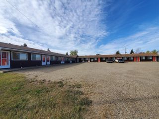 Photo 2: 15 rooms Motel for sale Northern Alberta: Business with Property for sale