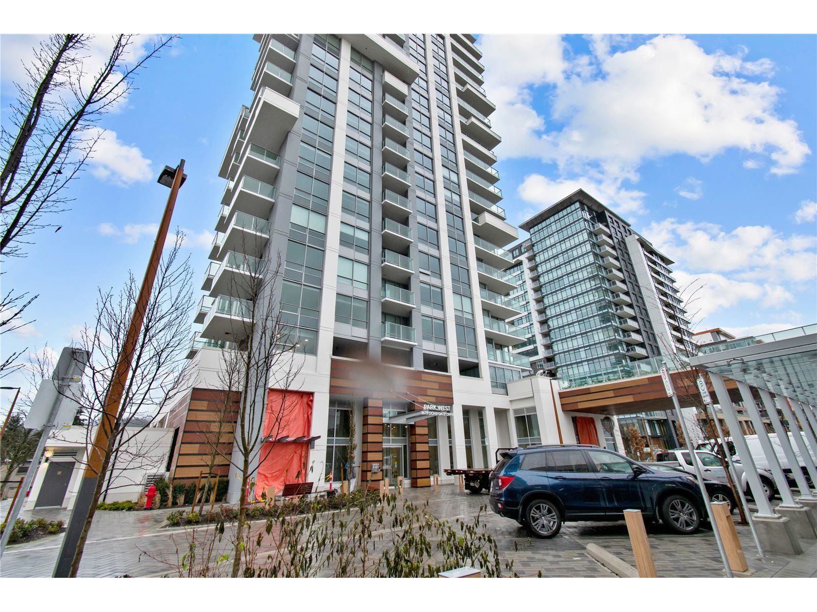 Main Photo: 303 1675 LIONS GATE Lane in North Vancouver: Pemberton NV Condo for sale in "PARK WEST" : MLS®# R2746188