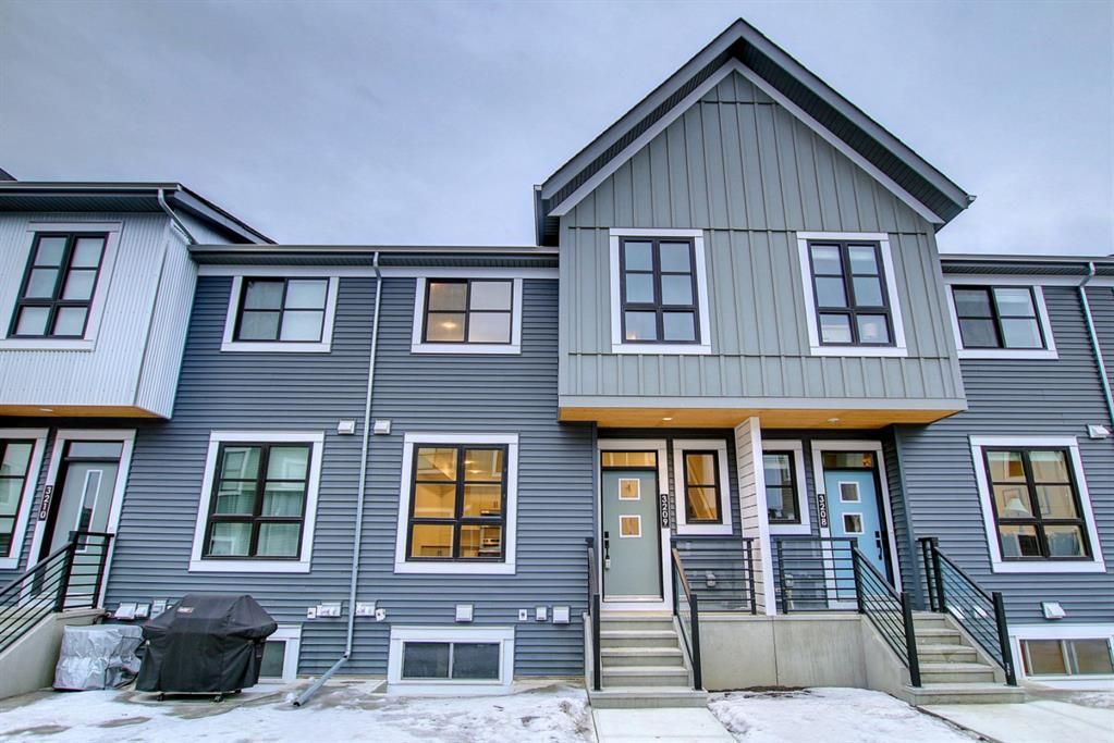 Main Photo: 3209 100 Walgrove Court SE in Calgary: Walden Row/Townhouse for sale : MLS®# A1176631