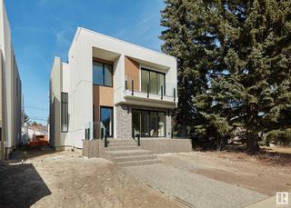 Photo 2: 8708 137 Street in Edmonton: Zone 10 House for sale : MLS®# E4377119